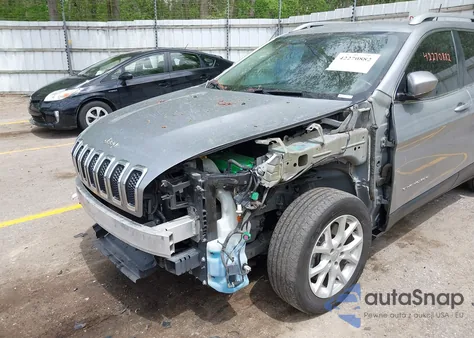 2016 Jeep Cherokee Latitude из США, поврежденный, VIN 1C4PJMCS9GW213469